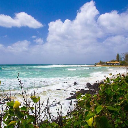 Rainbow Bay Beachhouse Coolangatta Exterior photo