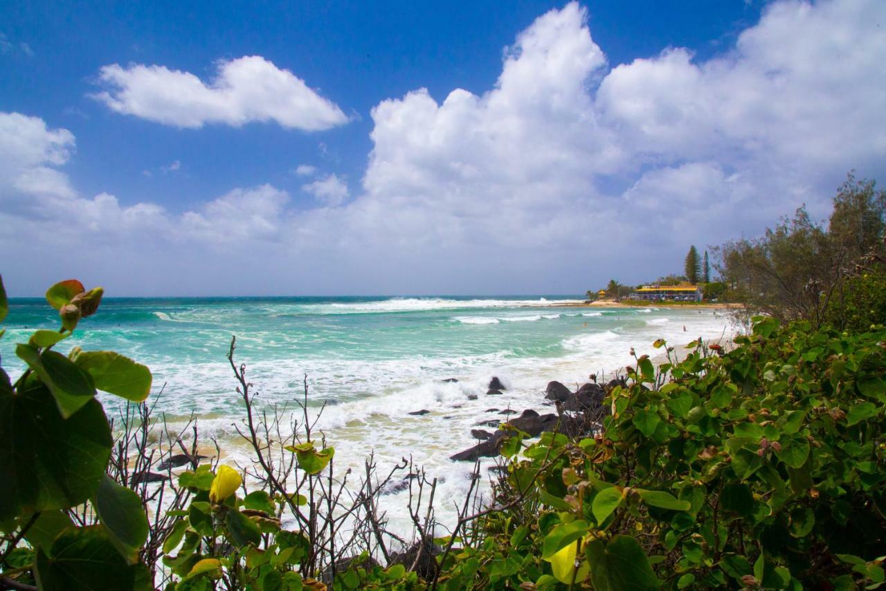 Rainbow Bay Beachhouse Coolangatta Exterior photo